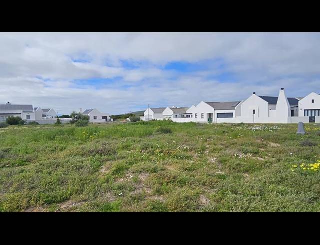 3 BEDROOM HOUSE FOR SALE IN BRITANNIA BAY